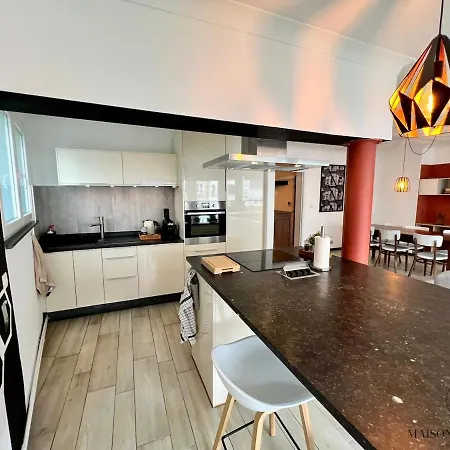 L 'ecrin Sauveniere - Hypercentre Avec Parking Gratuit Apartment