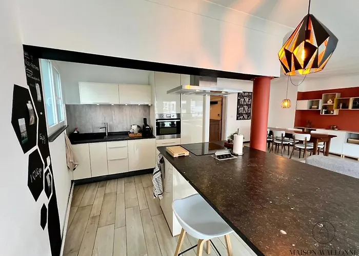 L 'ecrin Sauveniere - Hypercentre Avec Parking Gratuit شقة